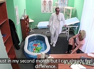 Doctor fucks sexy busty pregnant blonde
